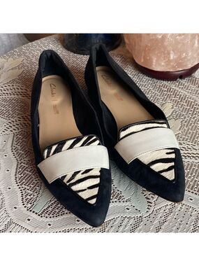 Clarks Laina Zebra Print Black Suede Loafer Flat Pointed Sample shoe size 7.5